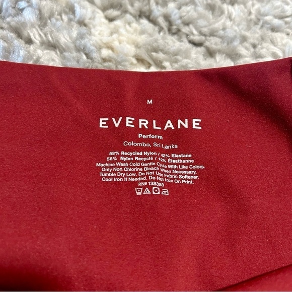 Everlane The Perform Cropped‎ Legging in Red sz M - Picture 3 of 4
